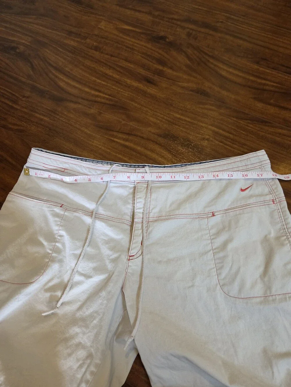 Nike Youth 12-14 Beige Drawstring Cropped Pants